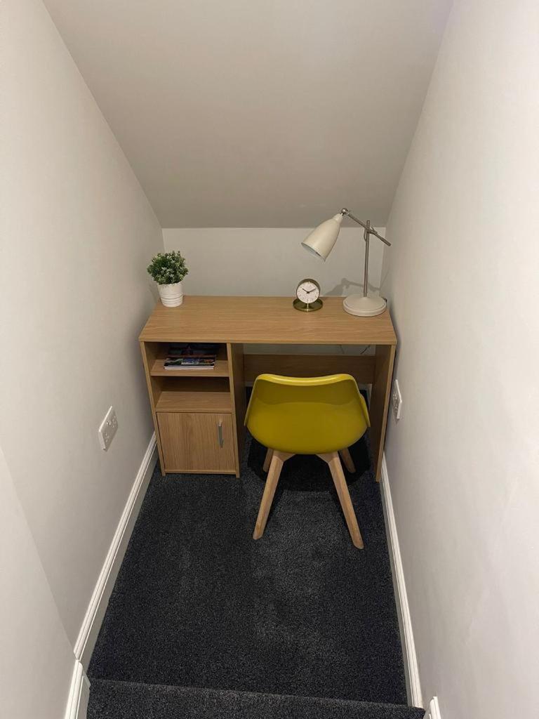 Two Bedroom Apartment - Londres Extérieur photo